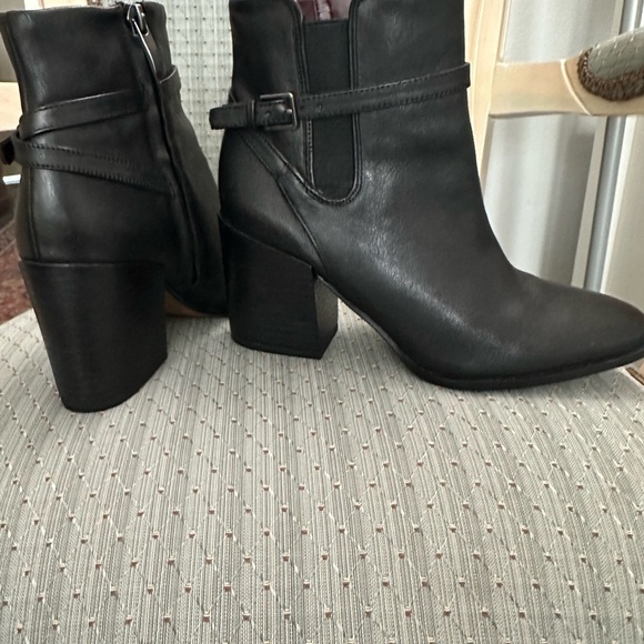 FrancoSarto Black Leather Ankle Boots size 7 - Picture 6 of 8